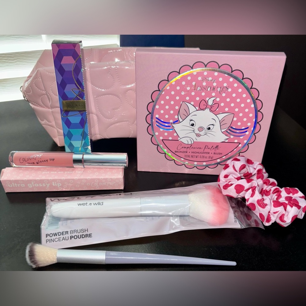 The Aristocats Makeup bundle
